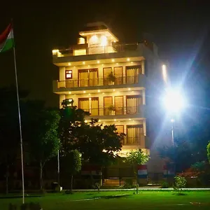 Saavi Golf Course Gurgaon